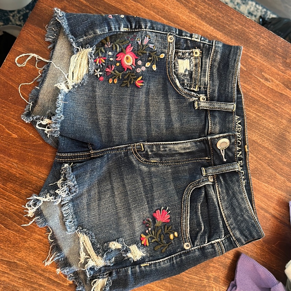 American eagle floral embroidered denim shorts